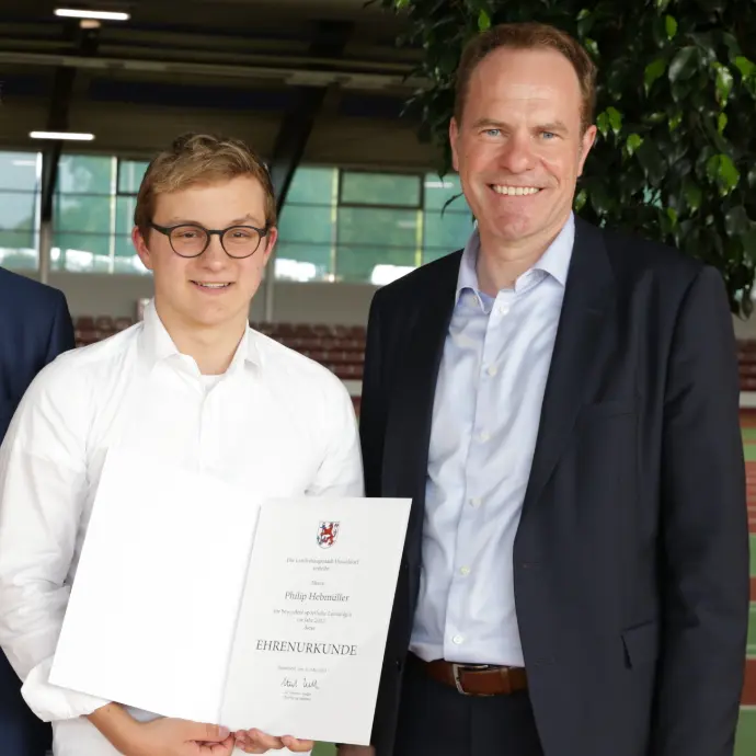 Oberbürgermeister Dr. Keller (rechts) und Philip Hebmüller Oberbürgermeister Dr. Keller (rechts)und Philip Hebmüller